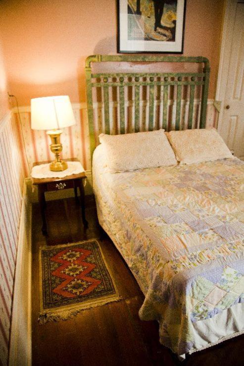 Fairchild House Bed & Breakfast นิวออร์ลีนส์ ภายนอก รูปภาพ
