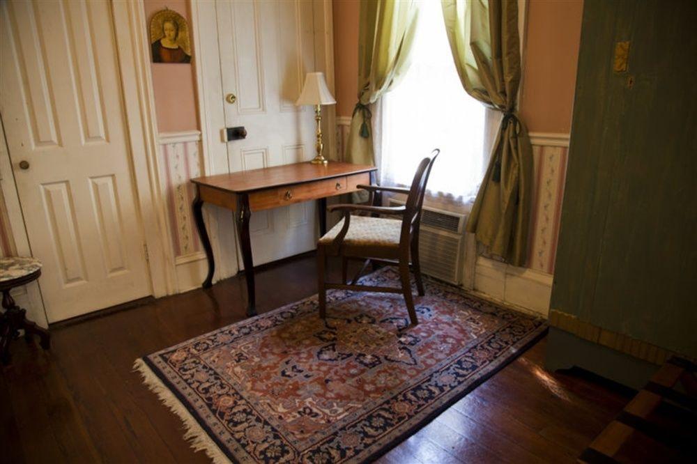 Fairchild House Bed & Breakfast นิวออร์ลีนส์ ภายนอก รูปภาพ