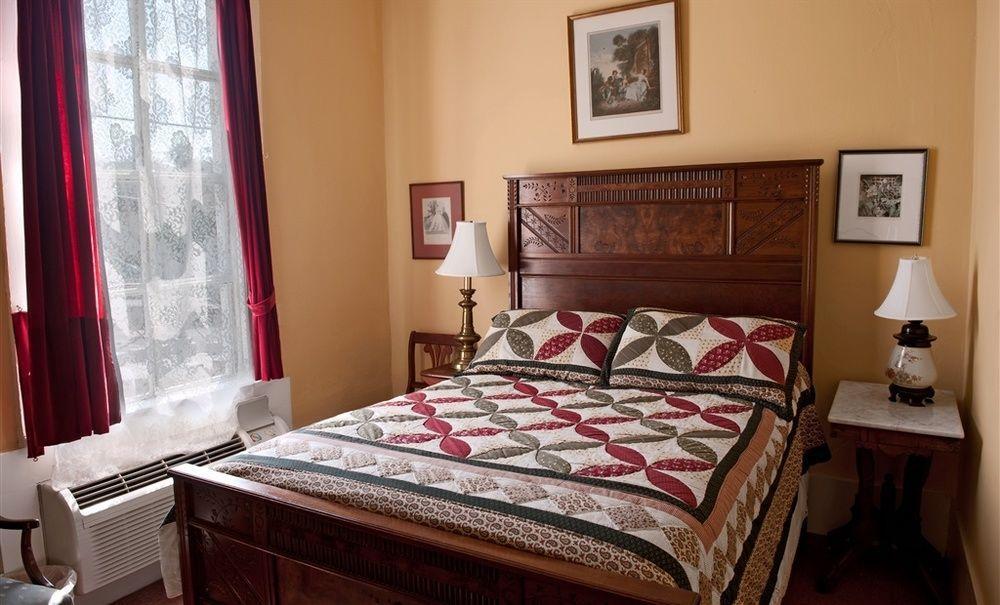 Fairchild House Bed & Breakfast นิวออร์ลีนส์ ภายนอก รูปภาพ