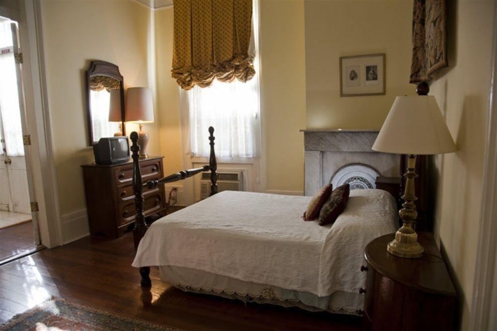 Fairchild House Bed & Breakfast นิวออร์ลีนส์ ภายนอก รูปภาพ
