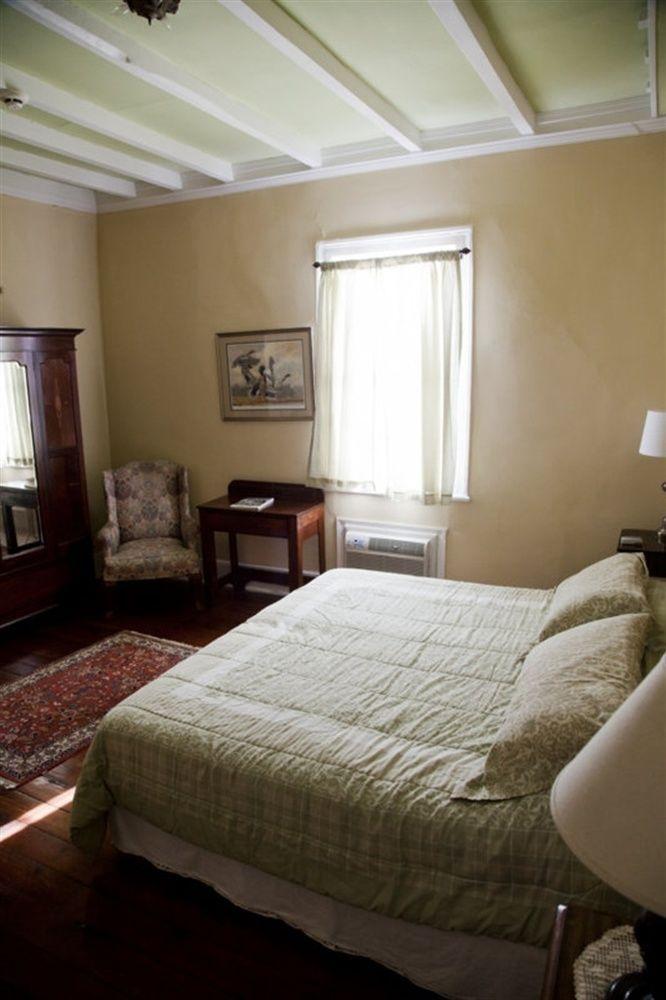 Fairchild House Bed & Breakfast นิวออร์ลีนส์ ภายนอก รูปภาพ