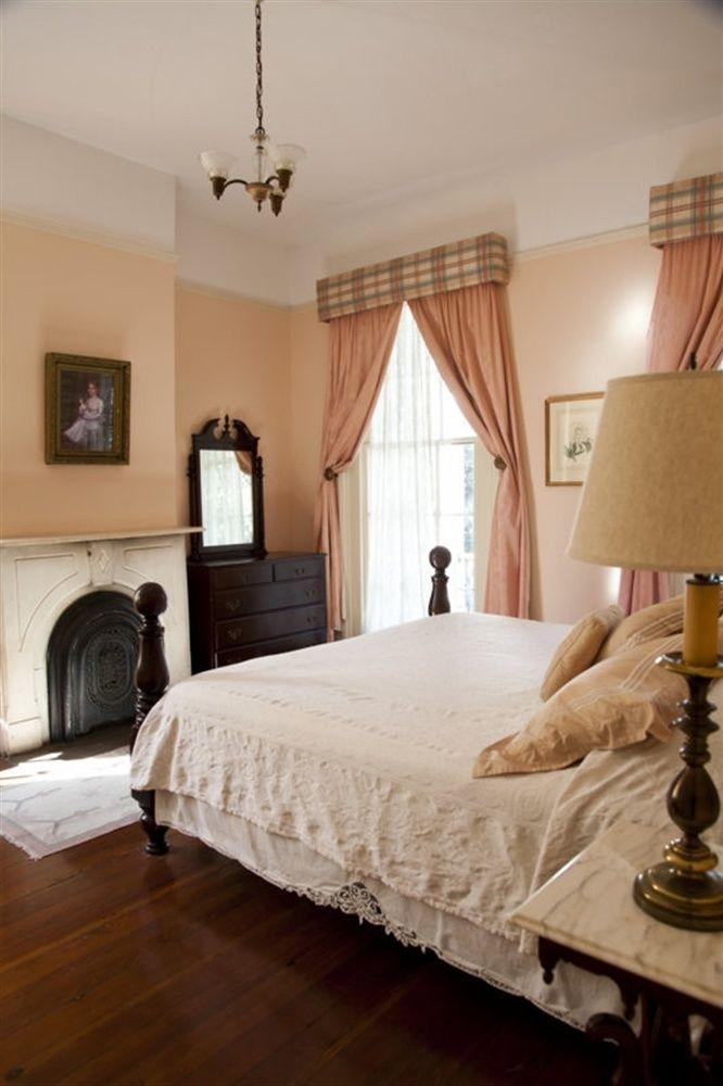 Fairchild House Bed & Breakfast นิวออร์ลีนส์ ภายนอก รูปภาพ